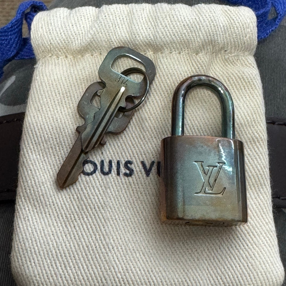 LOUIS VUITTON’s Leather Dark Brown Shoulder Strap and Padlock #314 - Picture 7 of 8